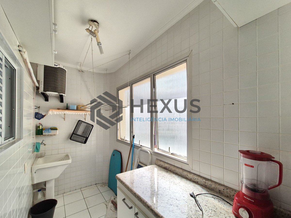 Foto 39 de Apartamento com varanda e lazer a uma quadra da Praia das Pitangueiras, Guaruja