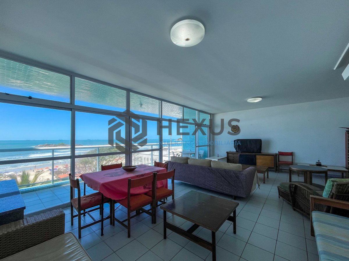 Foto 3 de Apartamento frente mar com varanda na Praia das Pitangueiras, Guaruja