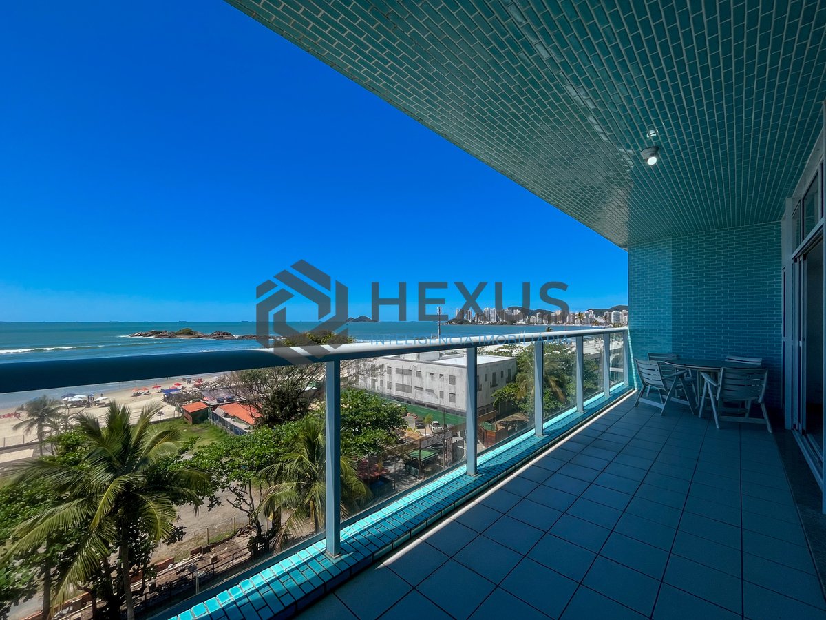 Foto 10 de Apartamento frente mar com varanda na Praia das Pitangueiras, Guaruja