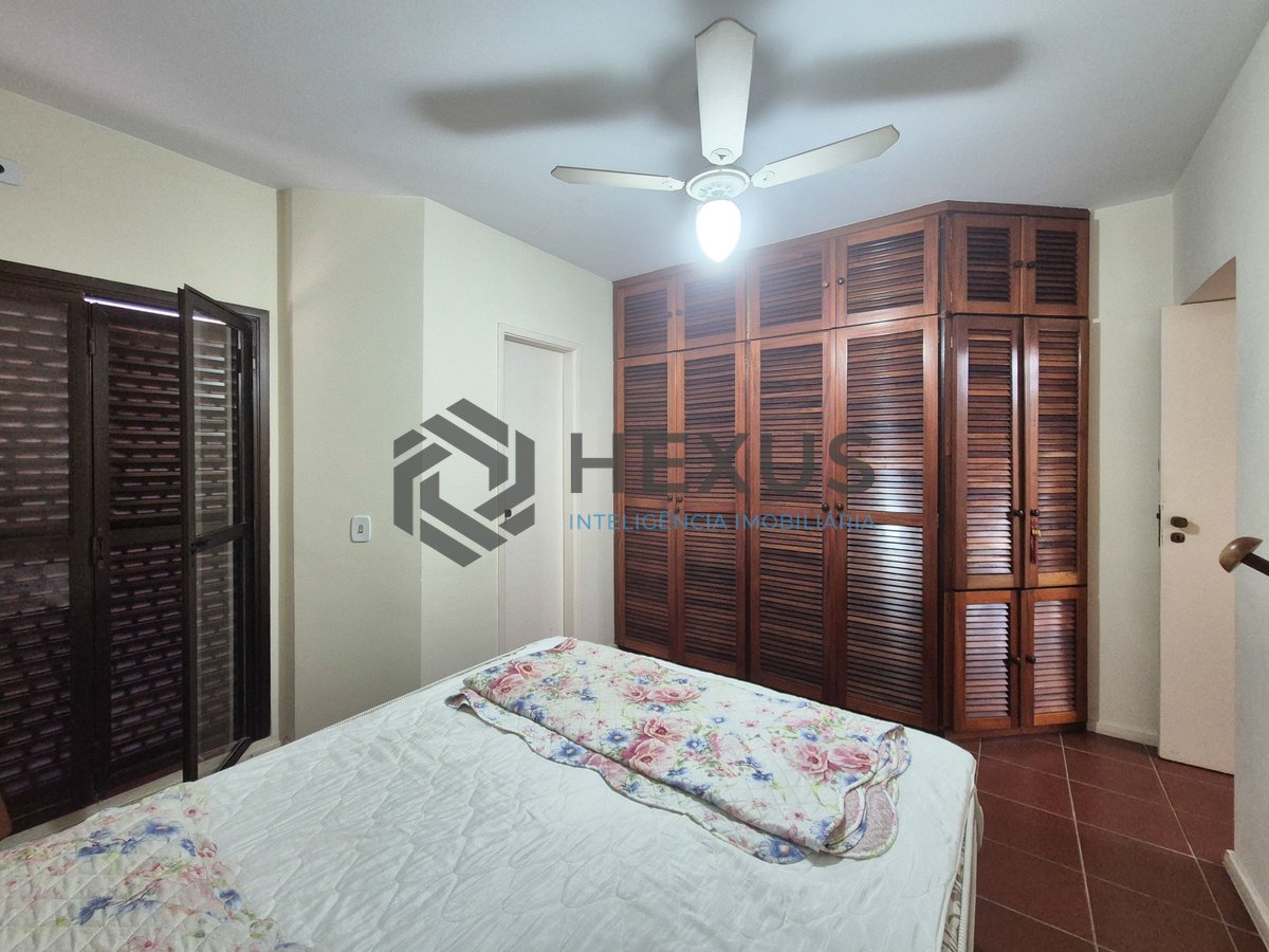 Foto 12 de Apartamento com varanda e lazer na Praia das Pitangueiras, Guaruja