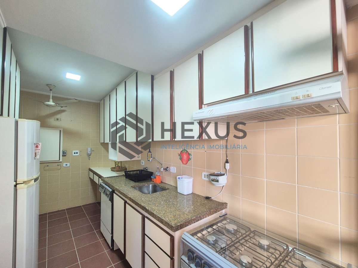 Foto 24 de Apartamento com varanda e lazer na Praia das Pitangueiras, Guaruja