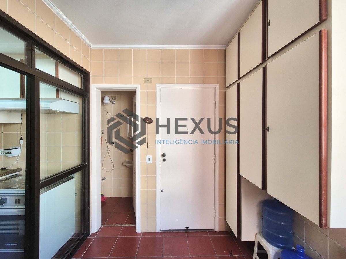 Foto 26 de Apartamento com varanda e lazer na Praia das Pitangueiras, Guaruja