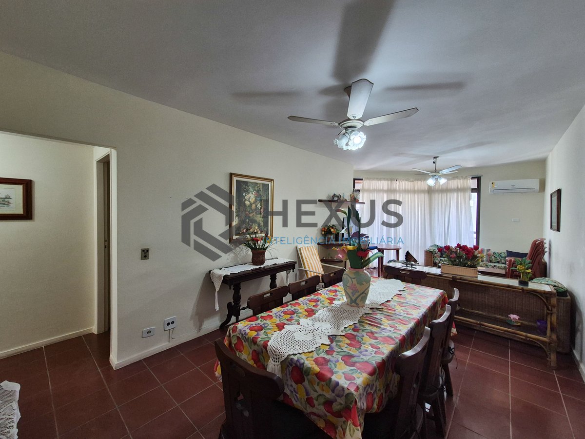 Foto 5 de Apartamento com varanda e lazer na Praia das Pitangueiras, Guaruja