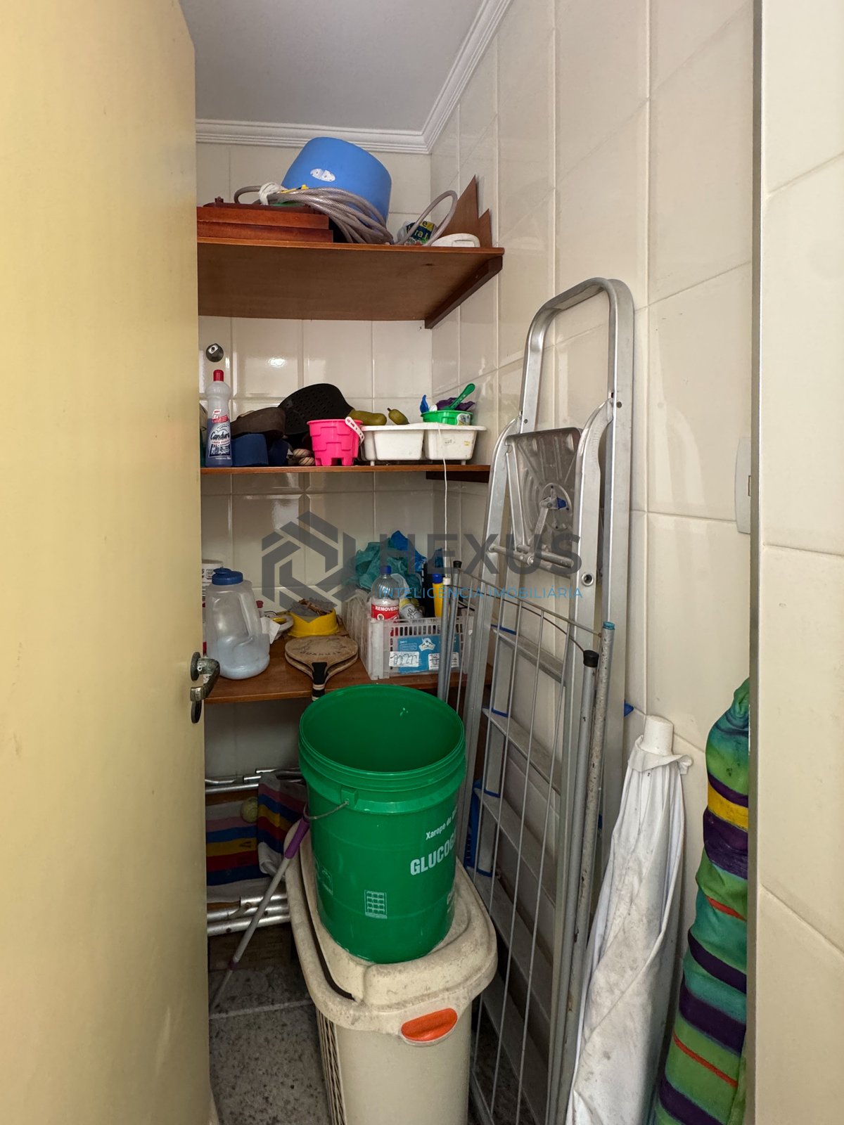 Foto 24 de Apartamento com varanda e lazer na Praia das Pitangueiras, Guaruja