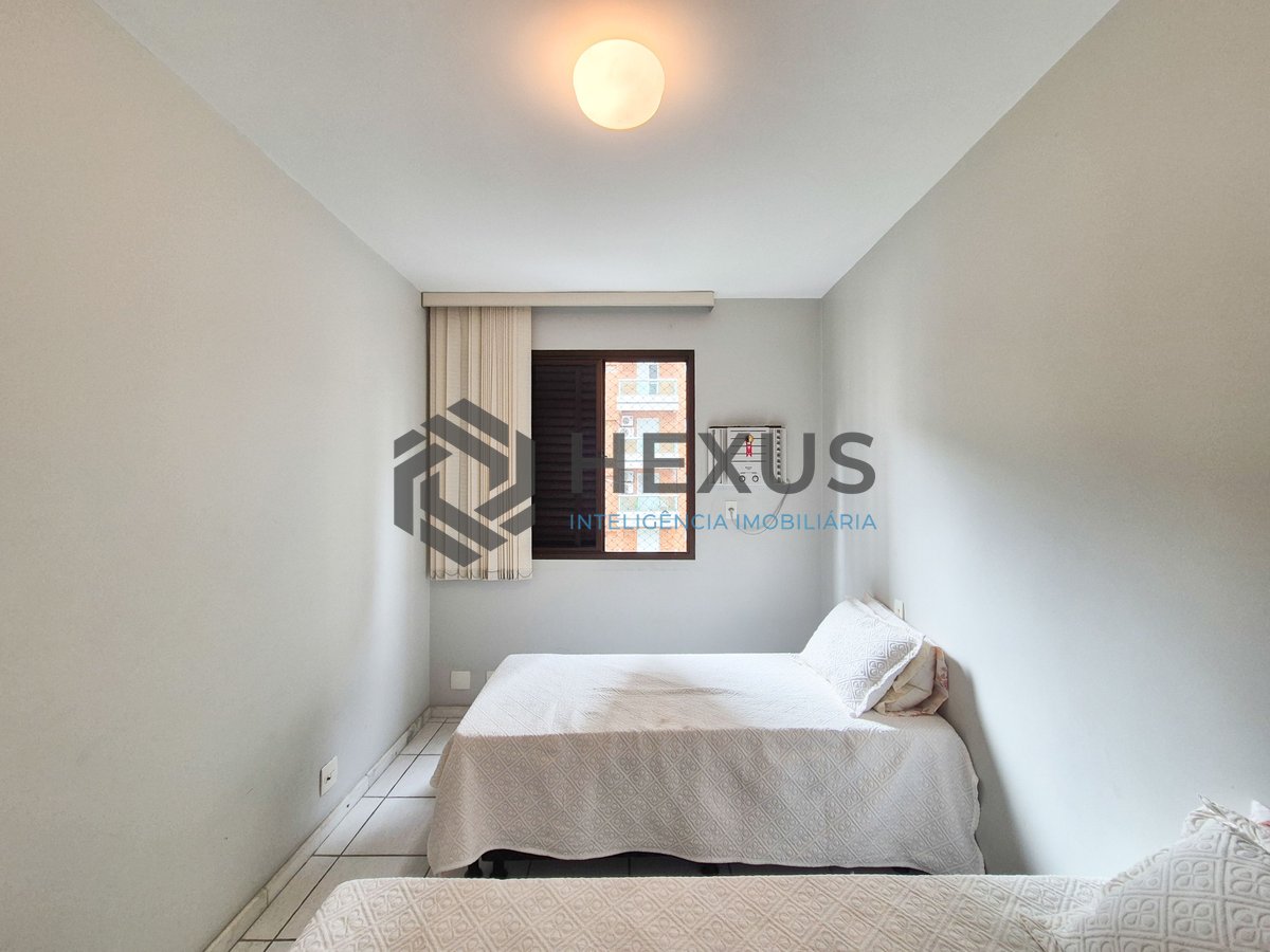 Foto 25 de Apartamento com varanda e lazer na Praia das Pitangueiras, Guaruja
