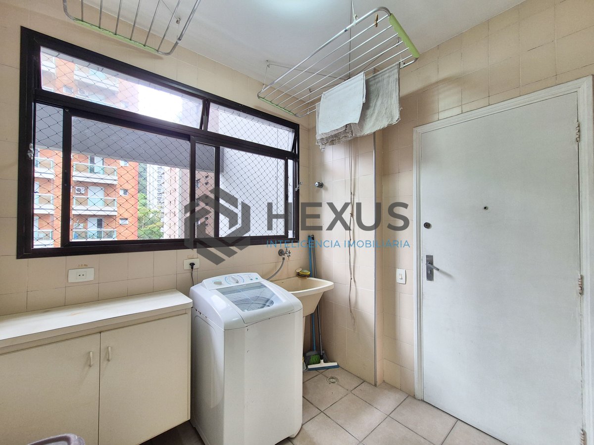 Foto 30 de Apartamento com varanda e lazer na Praia das Pitangueiras, Guaruja