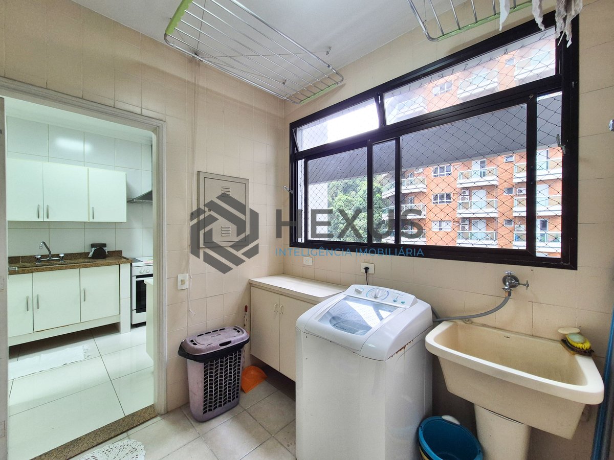 Foto 32 de Apartamento com varanda e lazer na Praia das Pitangueiras, Guaruja