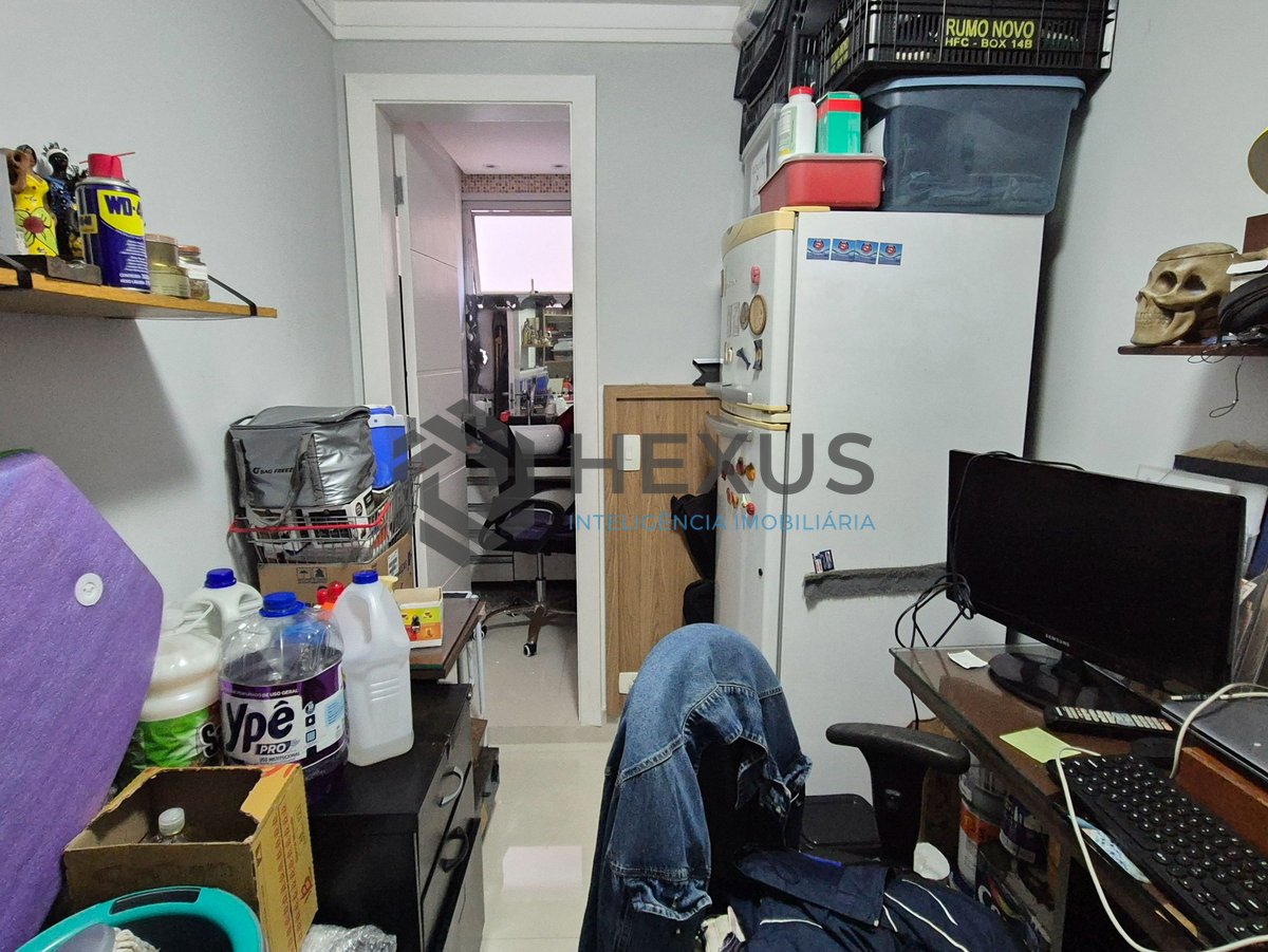 Foto 16 de Apartamento com varanda e lazer na quadra mar da Praia das Pitangueiras, Guaruja