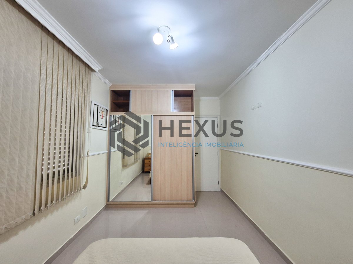 Foto 16 de Apartamento com varanda e lazer na Praia das Pitangueiras, Guaruja