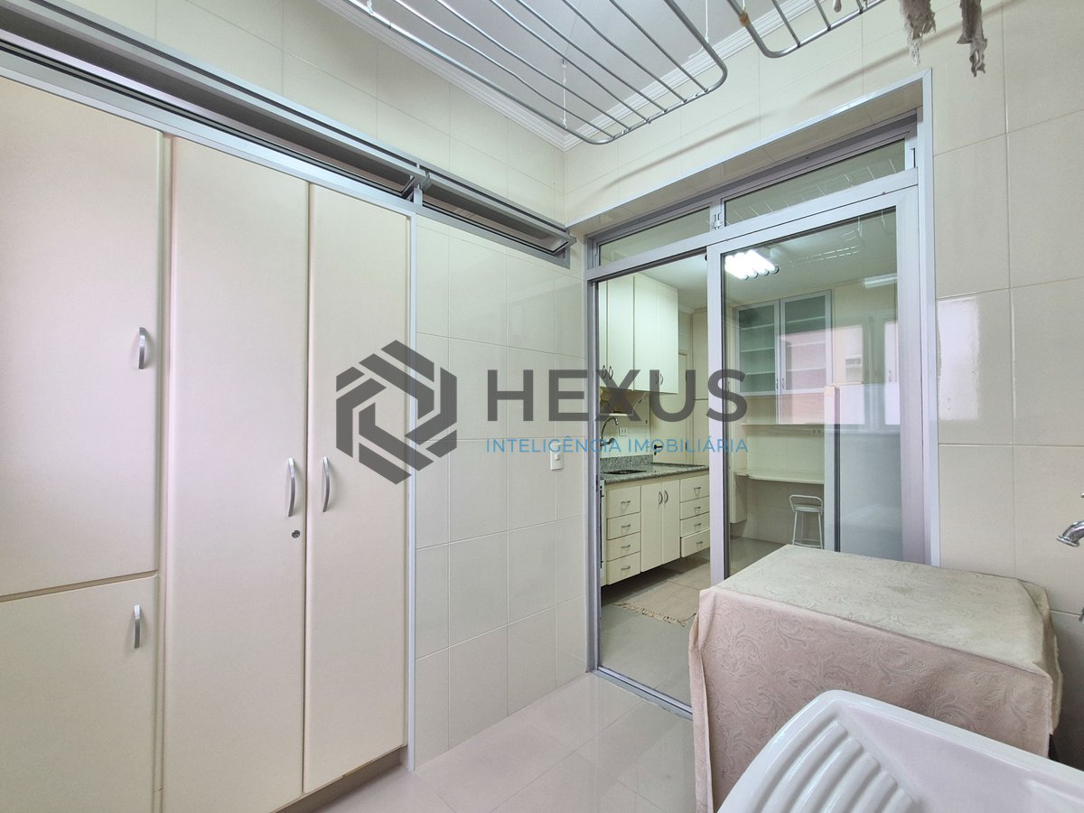 Foto 31 de Apartamento com varanda e lazer na Praia das Pitangueiras, Guaruja