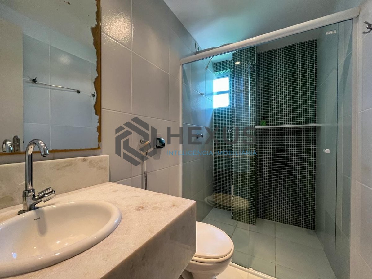 Foto 19 de Apartamento reformado com vista mar a uma quadra da Praia das Pitangueiras, Guaruja
