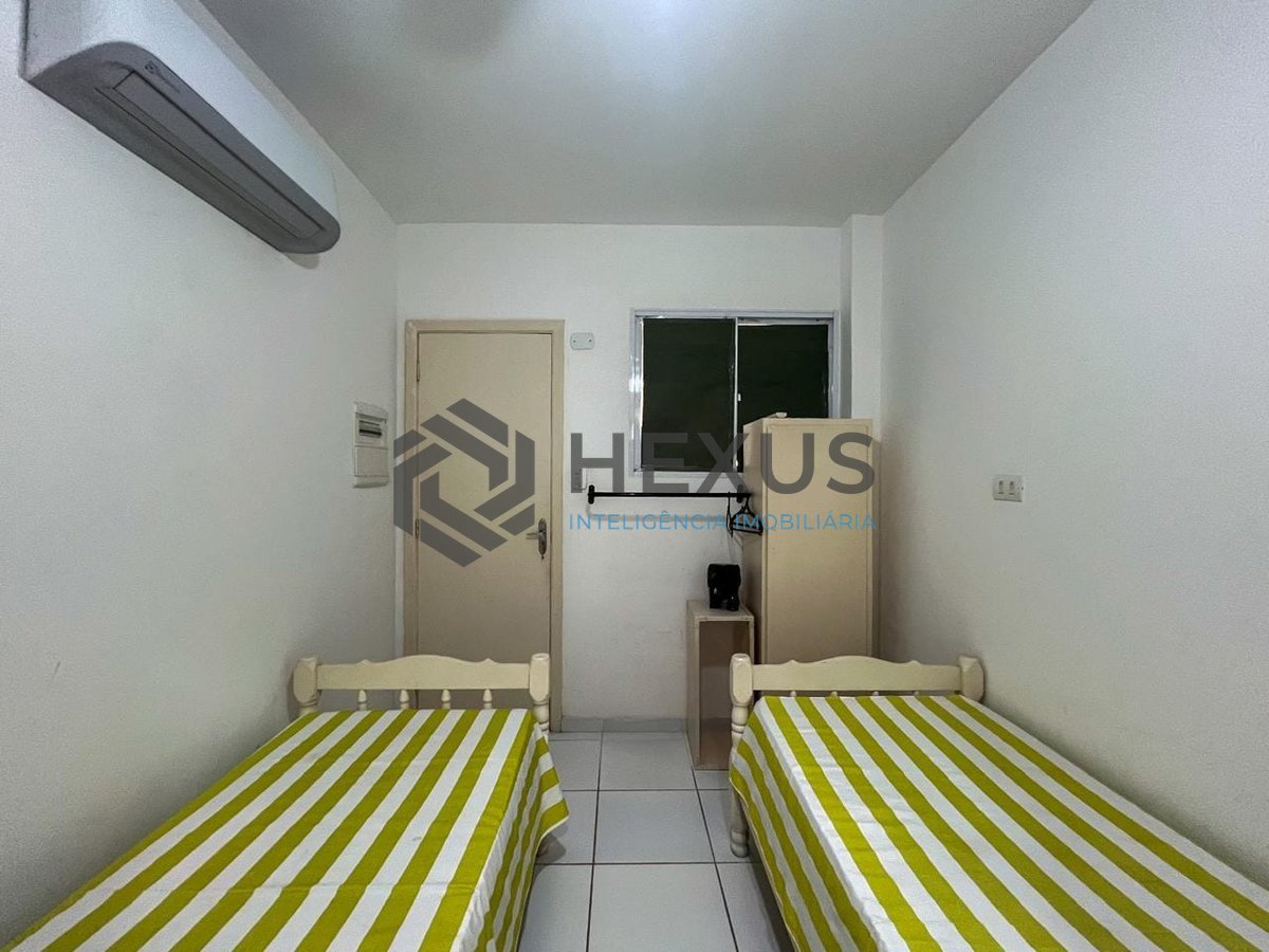 Foto 21 de Apartamento reformado com vista mar a uma quadra da Praia das Pitangueiras, Guaruja