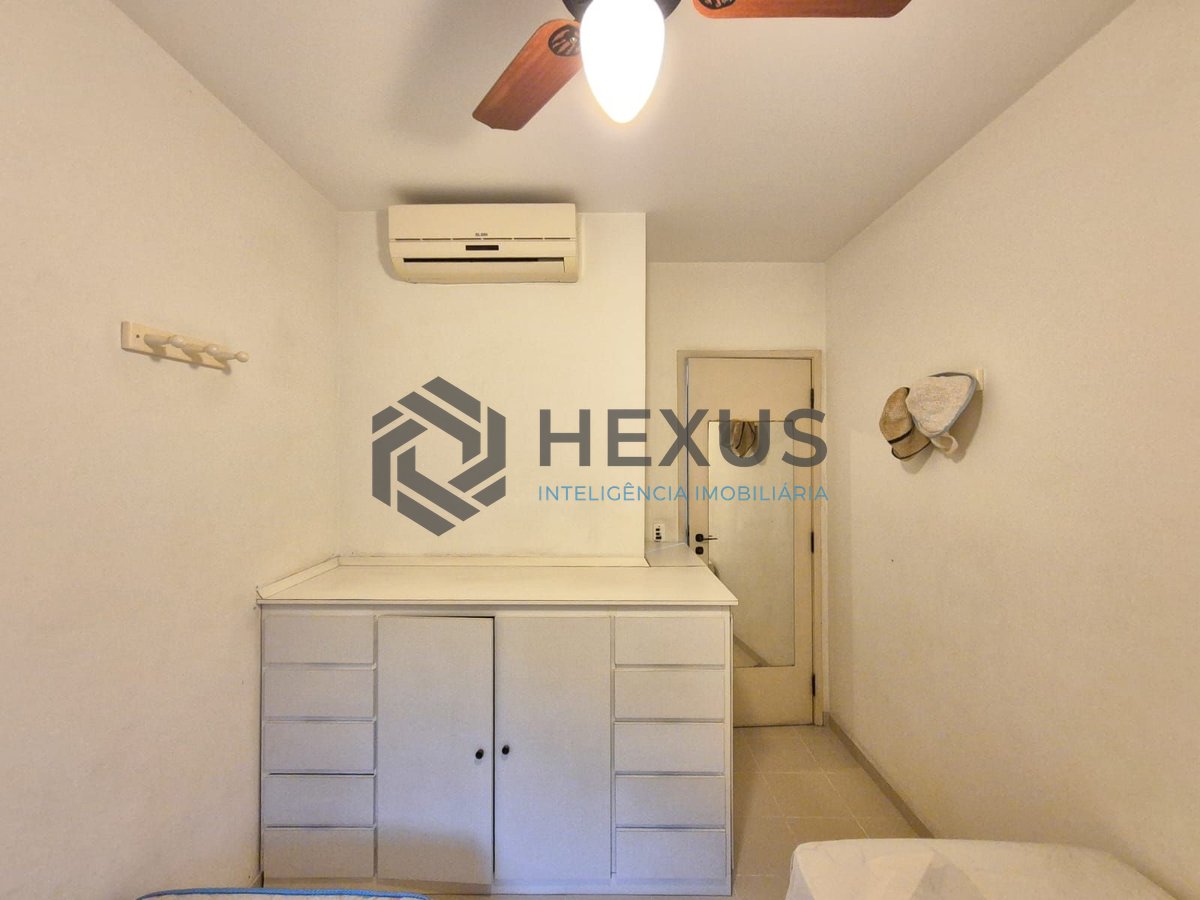 Foto 18 de Apartamento com varanda e lazer na Praia das Pitangueiras, Guaruja
