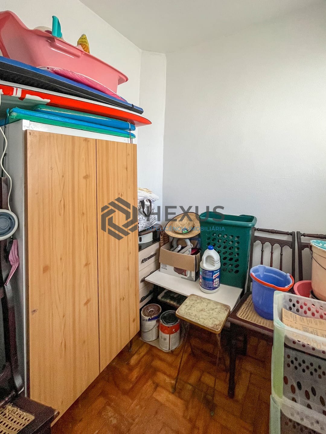 Foto 17 de Apartamento com varanda e vista mar na quadra mar da Praia das Pitangueiras, Guaruja
