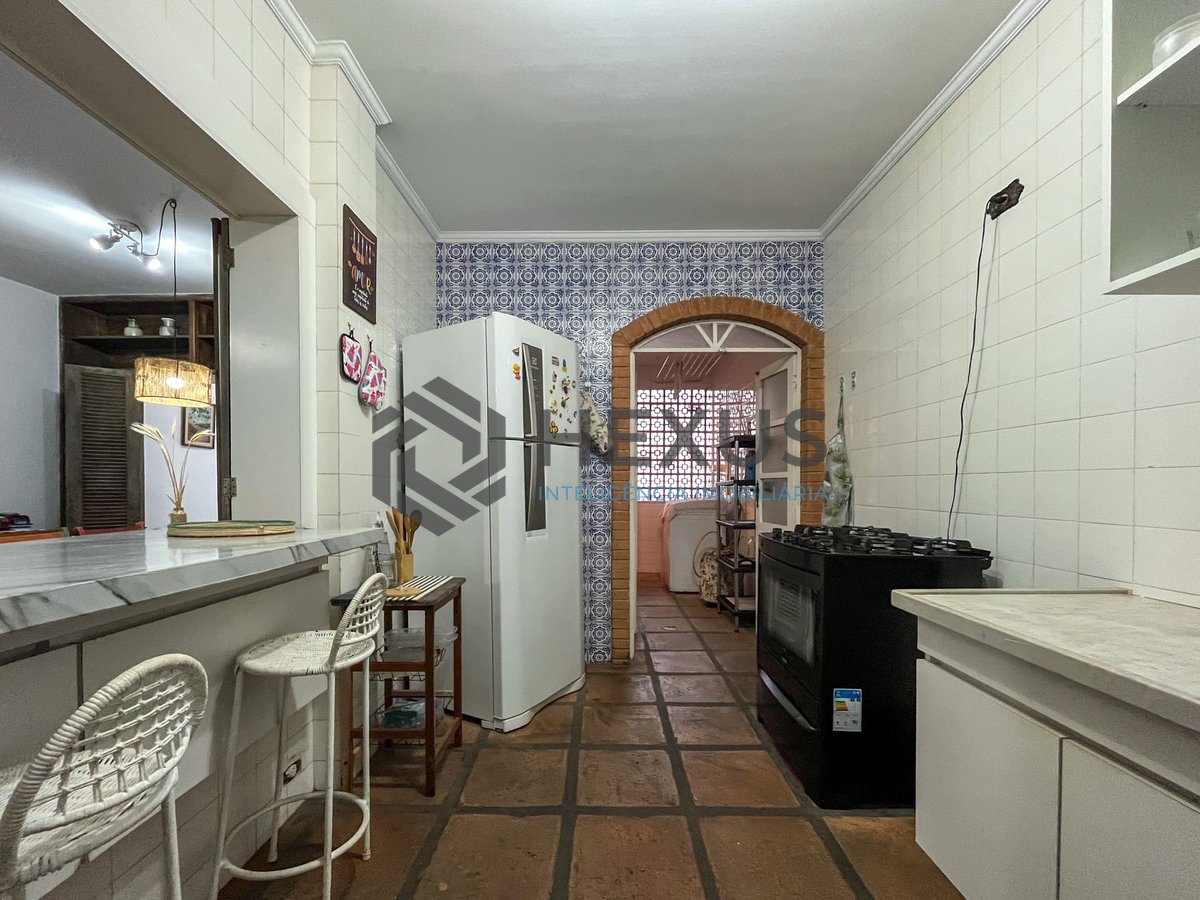 Foto 17 de Apartamento a uma quadra da Praia das Pitangueiras, Guaruja