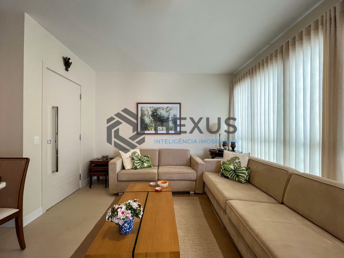 Foto 6 de Apartamento com varanda, vista mar e lazer na beira mar da Praia das Pitangueiras, Guaruja