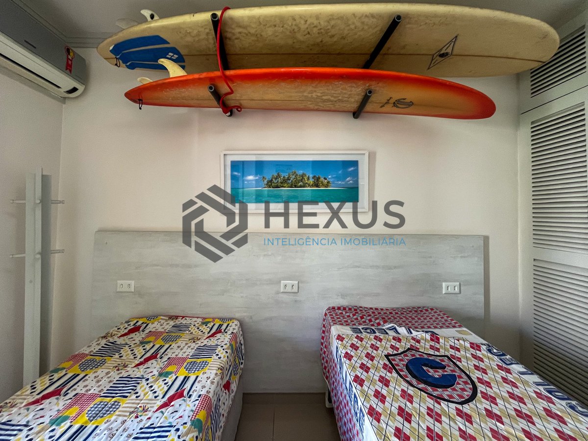 Foto 15 de Apartamento com varanda, lazer e vista mar na beira mar da Praia das Pitangueiras, Guaruja