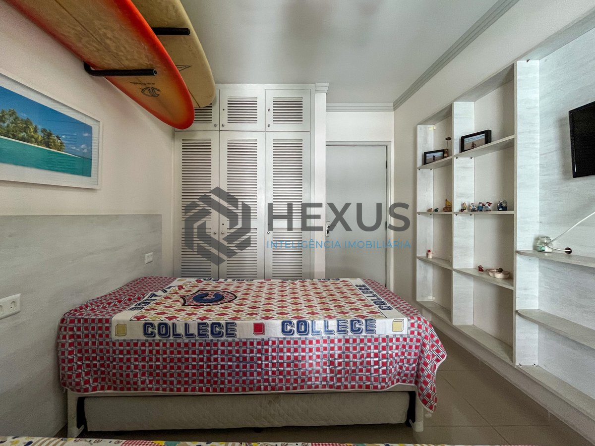 Foto 16 de Apartamento com varanda, lazer e vista mar na beira mar da Praia das Pitangueiras, Guaruja