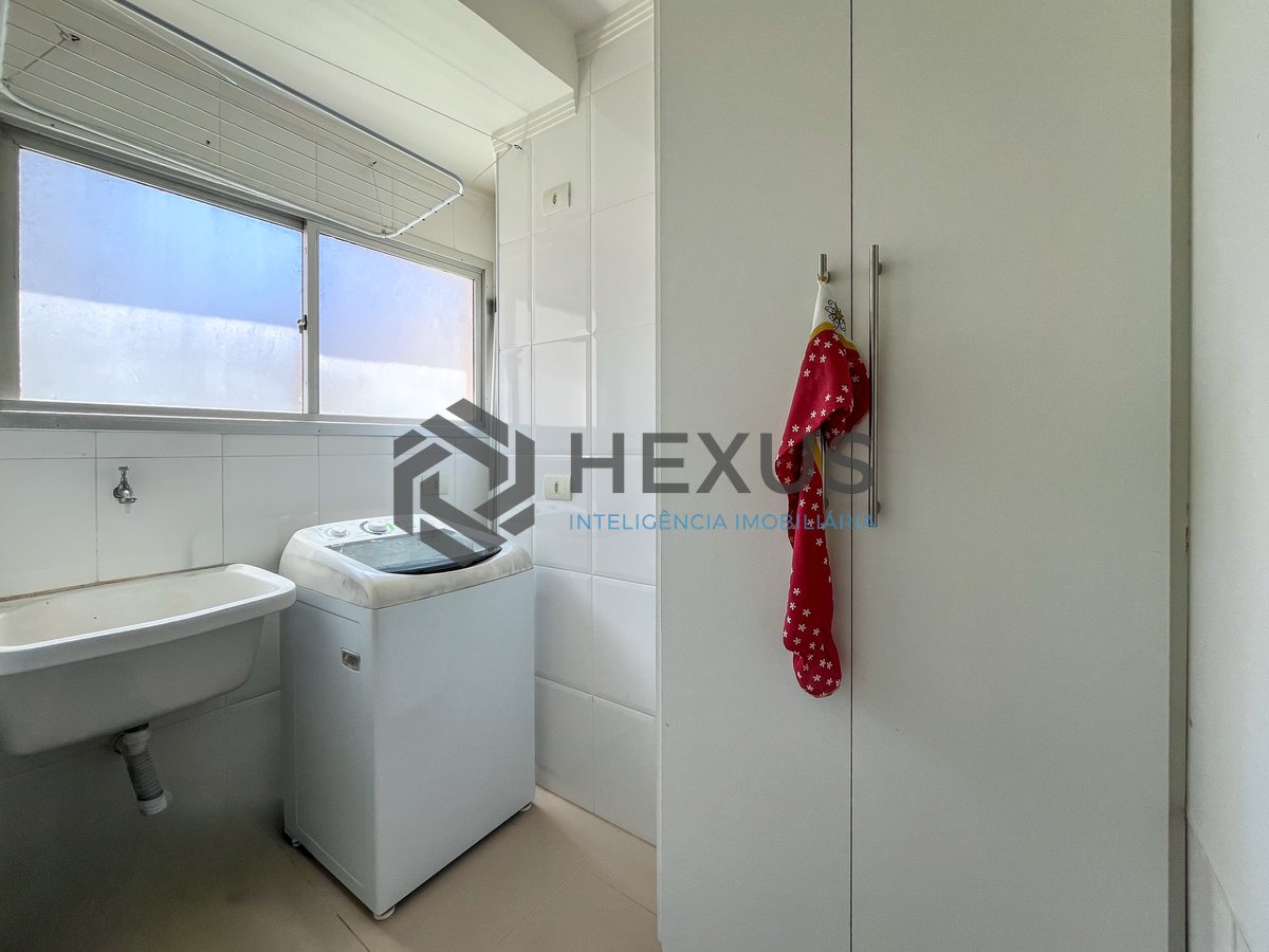 Foto 26 de Apartamento com varanda, lazer e vista mar na beira mar da Praia das Pitangueiras, Guaruja