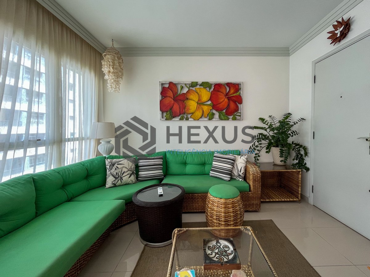 Foto 4 de Apartamento com varanda, lazer e vista mar na beira mar da Praia das Pitangueiras, Guaruja