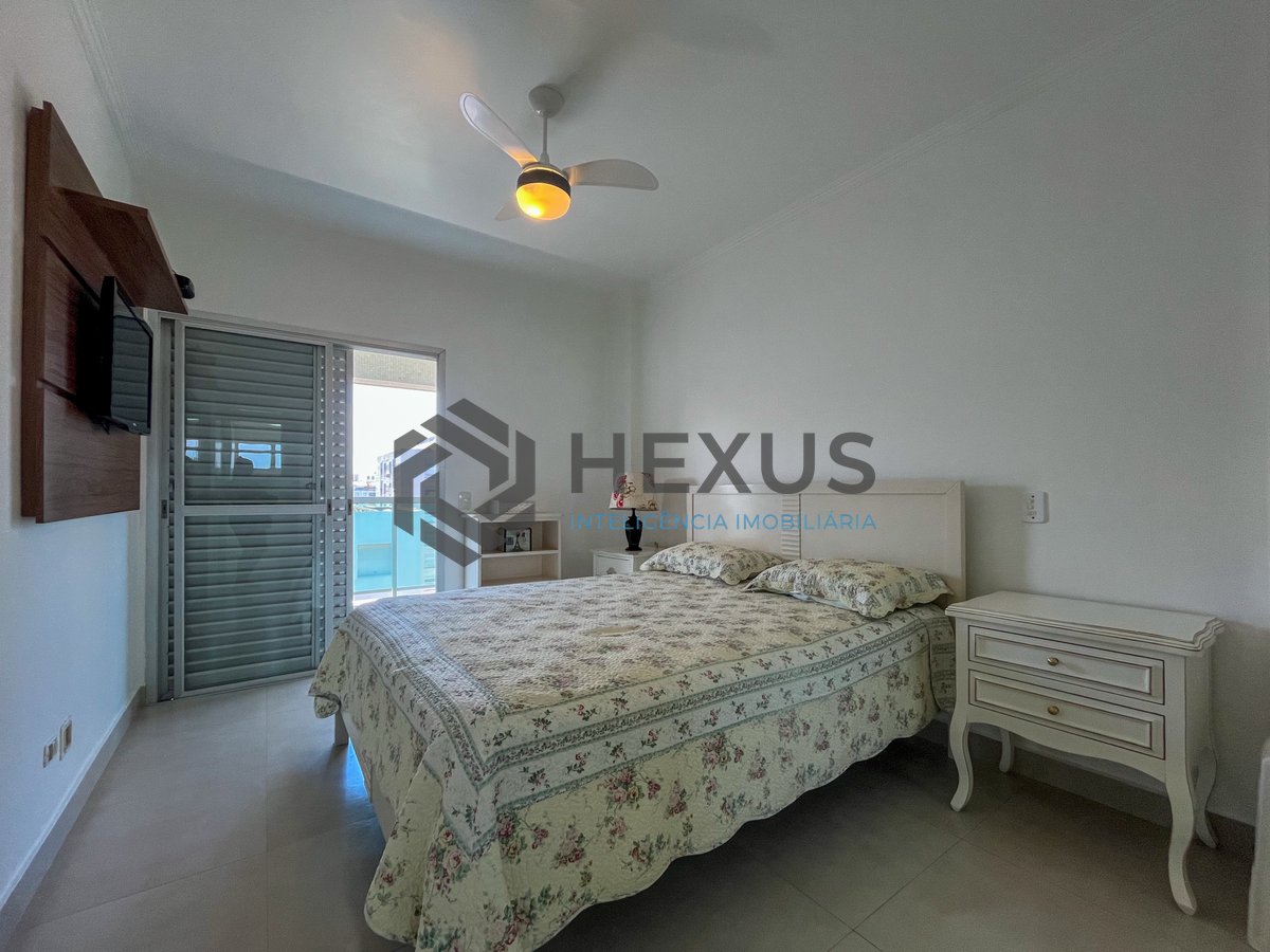 Foto 17 de Apartamento com varanda, lazer e vista mar na quadra mar da Praia das Pitangueiras, Guaruja