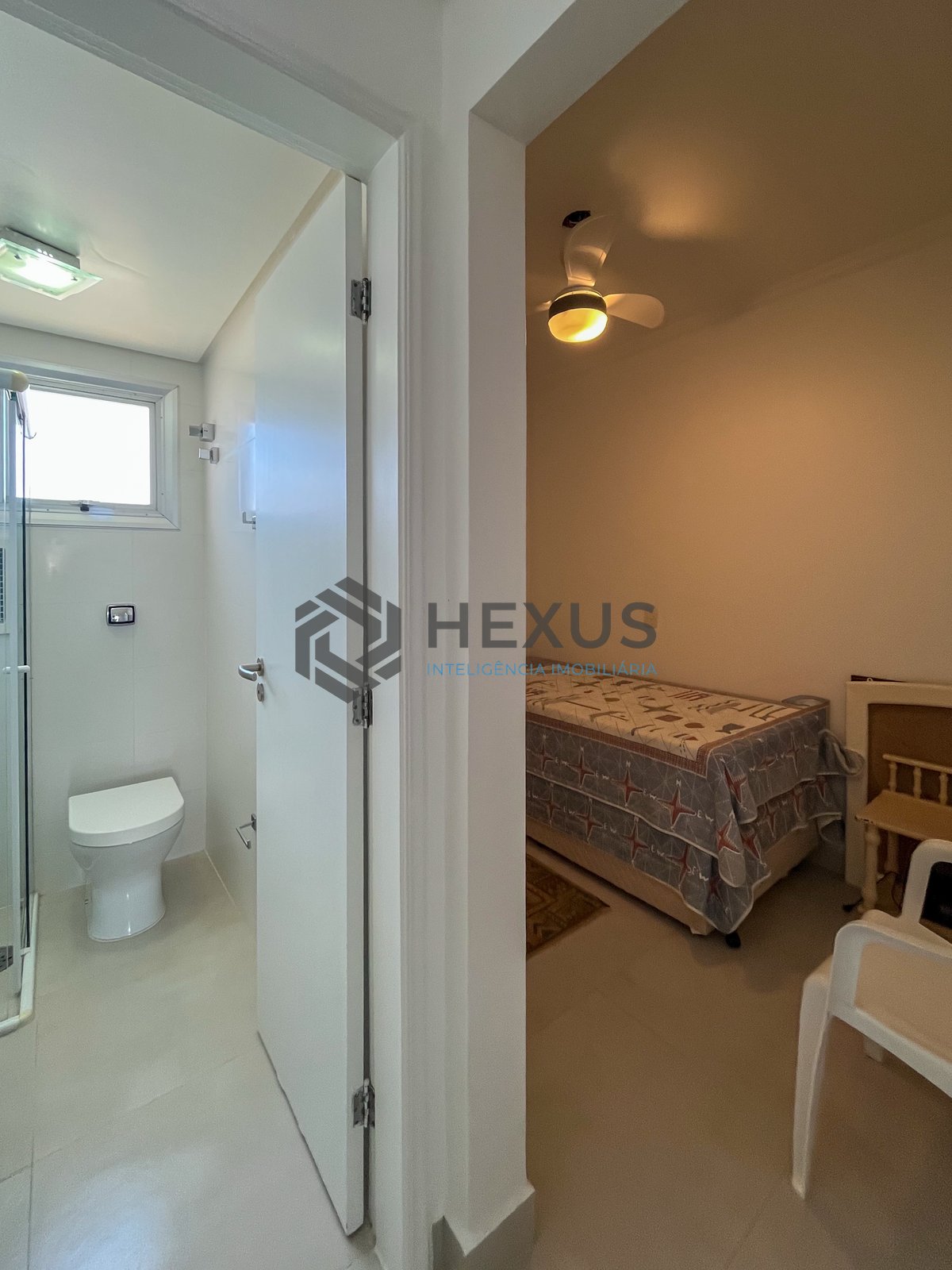 Foto 22 de Apartamento com varanda, lazer e vista mar na quadra mar da Praia das Pitangueiras, Guaruja