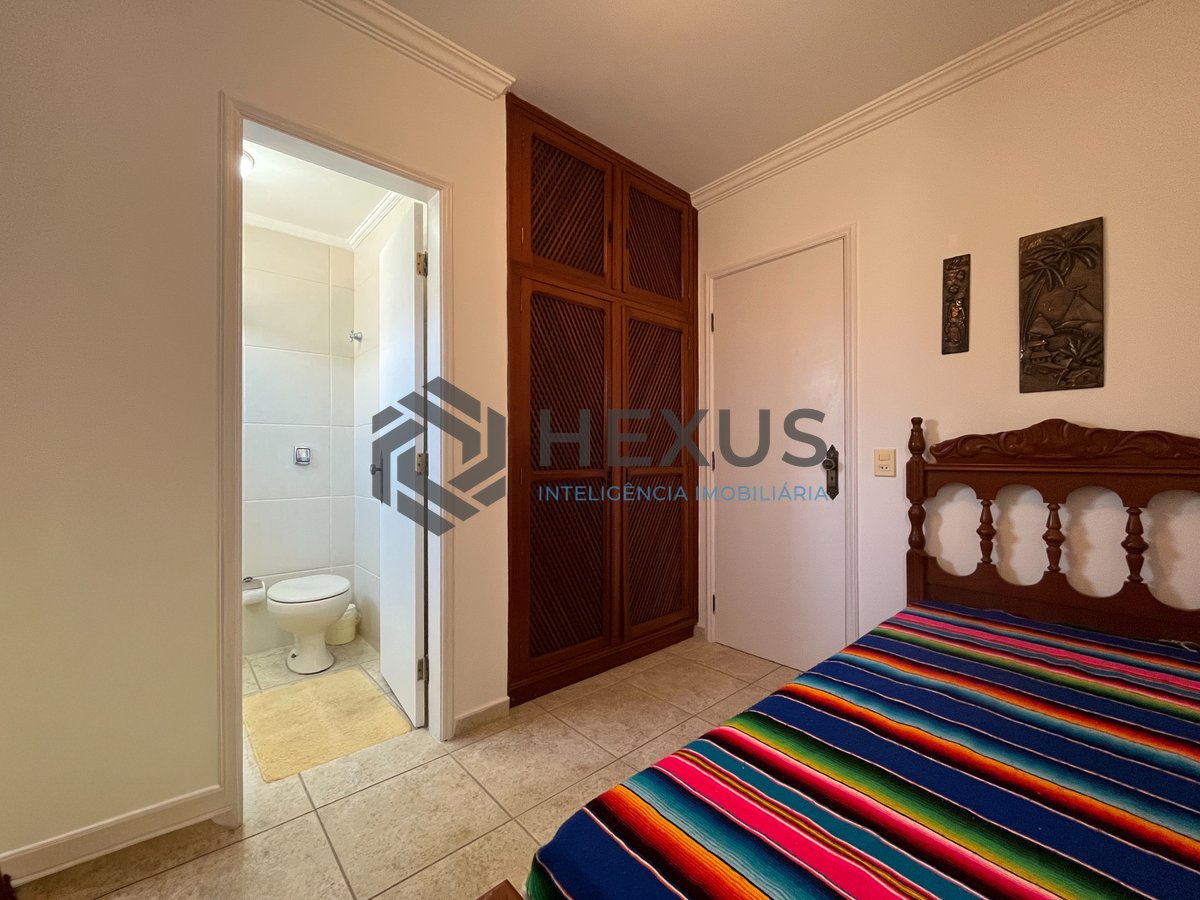 Foto 22 de Apartamento com varanda, lazer e vista mar na quadra mar da Praia das Pitangueiras, Guaruja