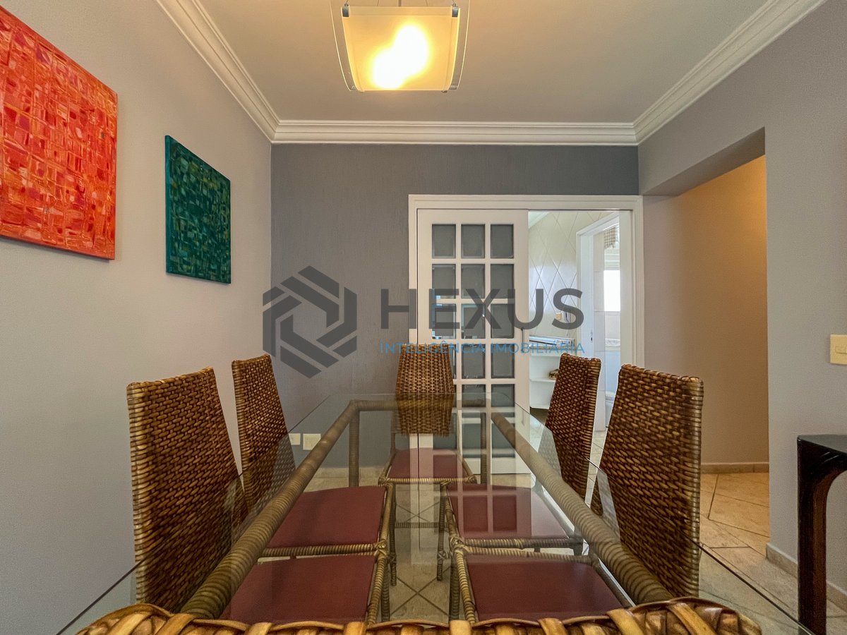 Foto 5 de Apartamento com varanda, lazer e vista mar na quadra mar da Praia das Pitangueiras, Guaruja