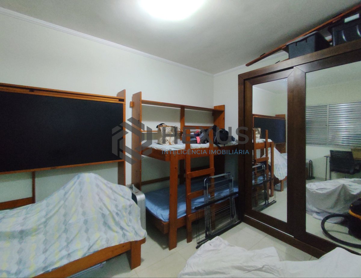 Foto 11 de Apartamento reformado e mobiliado na Praia da Enseada, Guaruja