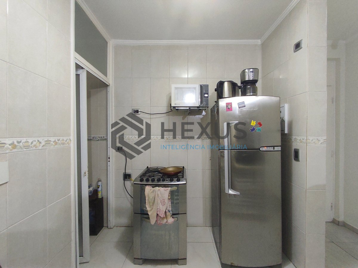 Foto 16 de Apartamento reformado e mobiliado na Praia da Enseada, Guaruja