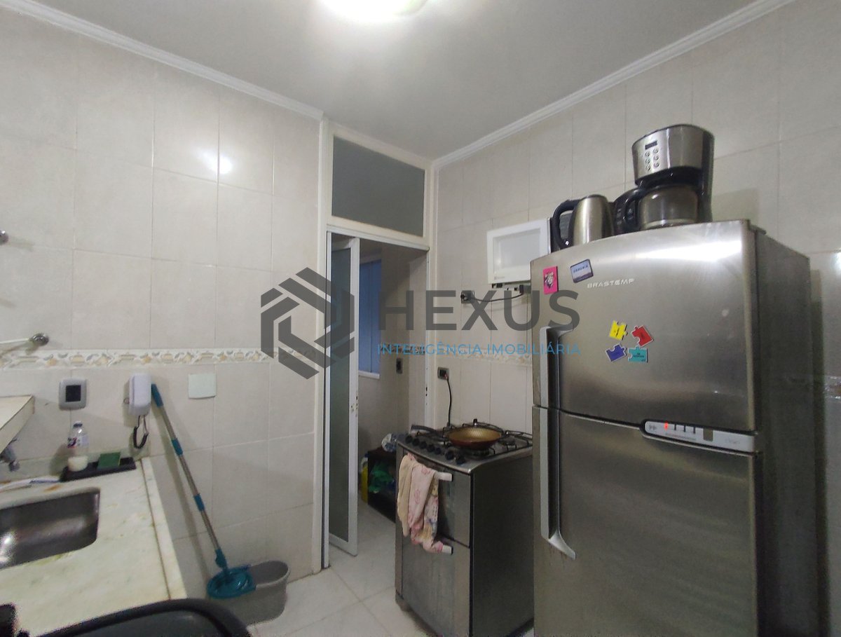 Foto 17 de Apartamento reformado e mobiliado na Praia da Enseada, Guaruja