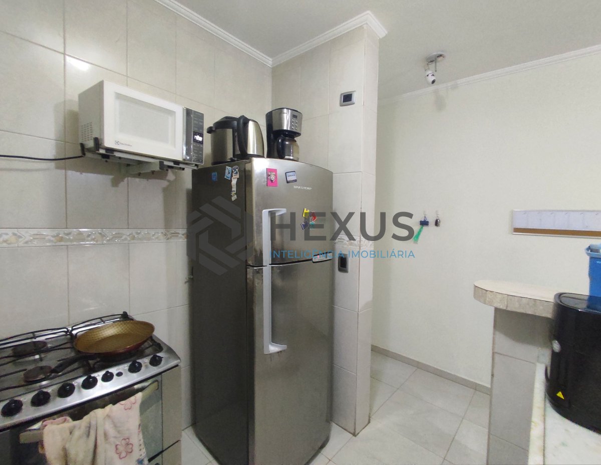 Foto 18 de Apartamento reformado e mobiliado na Praia da Enseada, Guaruja