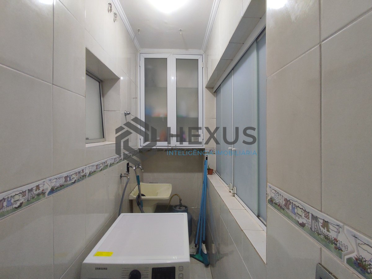 Foto 21 de Apartamento reformado e mobiliado na Praia da Enseada, Guaruja