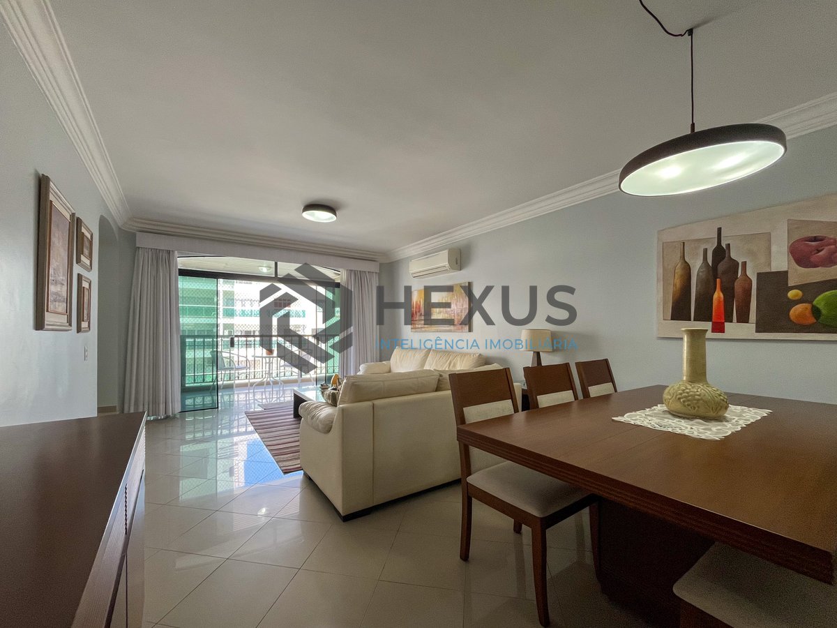 Foto 6 de Apartamento com varanda e vista mar na quadra mar da Praia das Pitangueiras, Guaruja