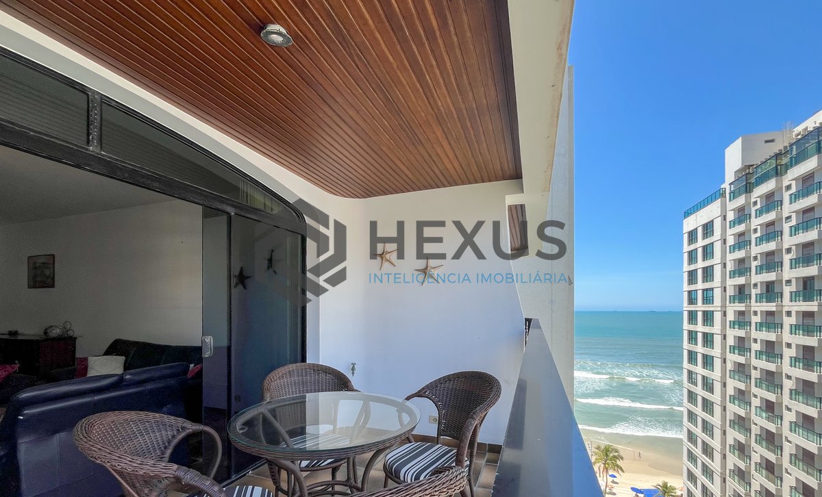 Foto 9 de Apartamento com varanda e vista mar na quadra mar da Praia das Pitangueiras, Guaruja