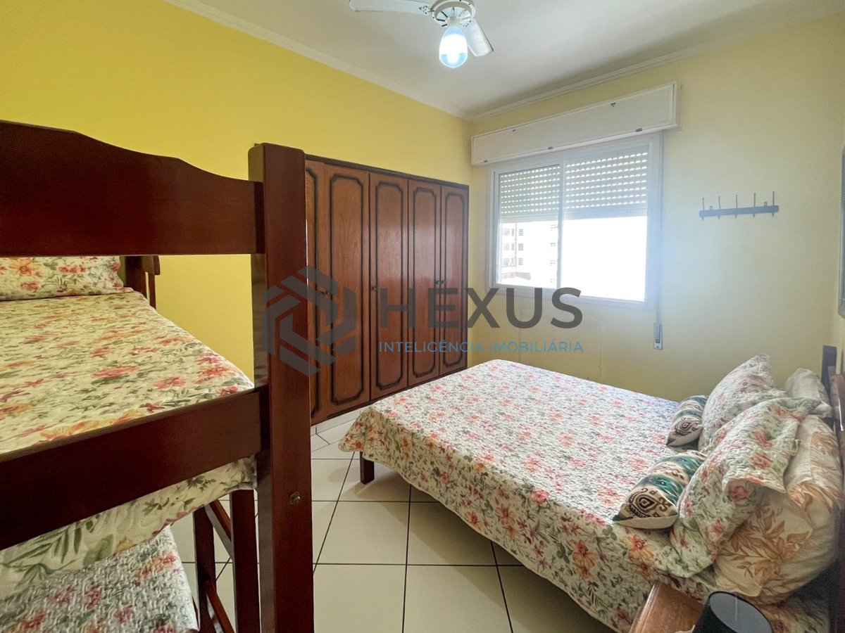 Foto 20 de Apartamento com varanda e vista mar na beira mar da Praia das Pitangueiras, Guaruja