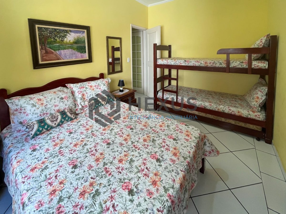 Foto 21 de Apartamento com varanda e vista mar na beira mar da Praia das Pitangueiras, Guaruja