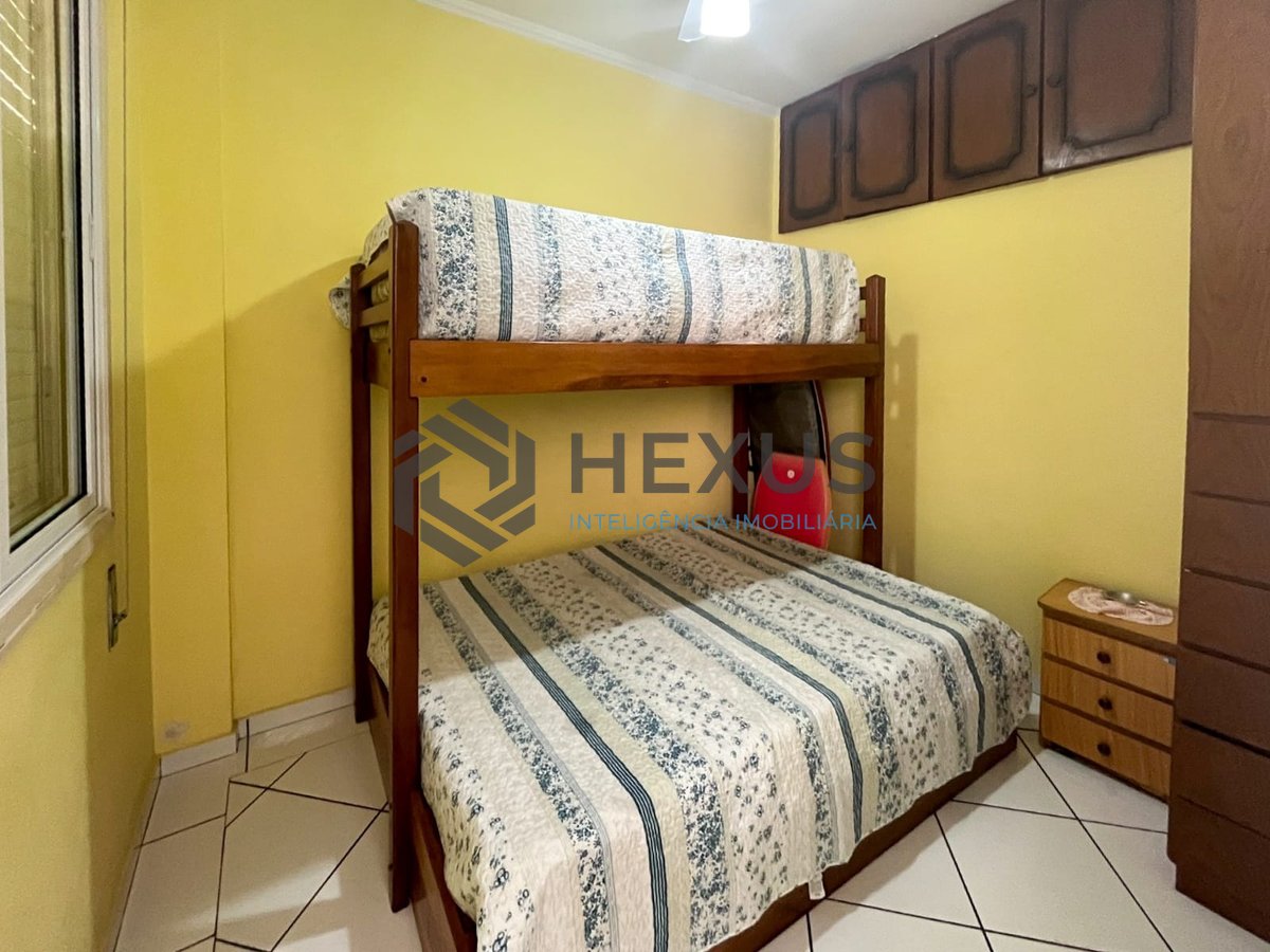 Foto 26 de Apartamento com varanda e vista mar na beira mar da Praia das Pitangueiras, Guaruja
