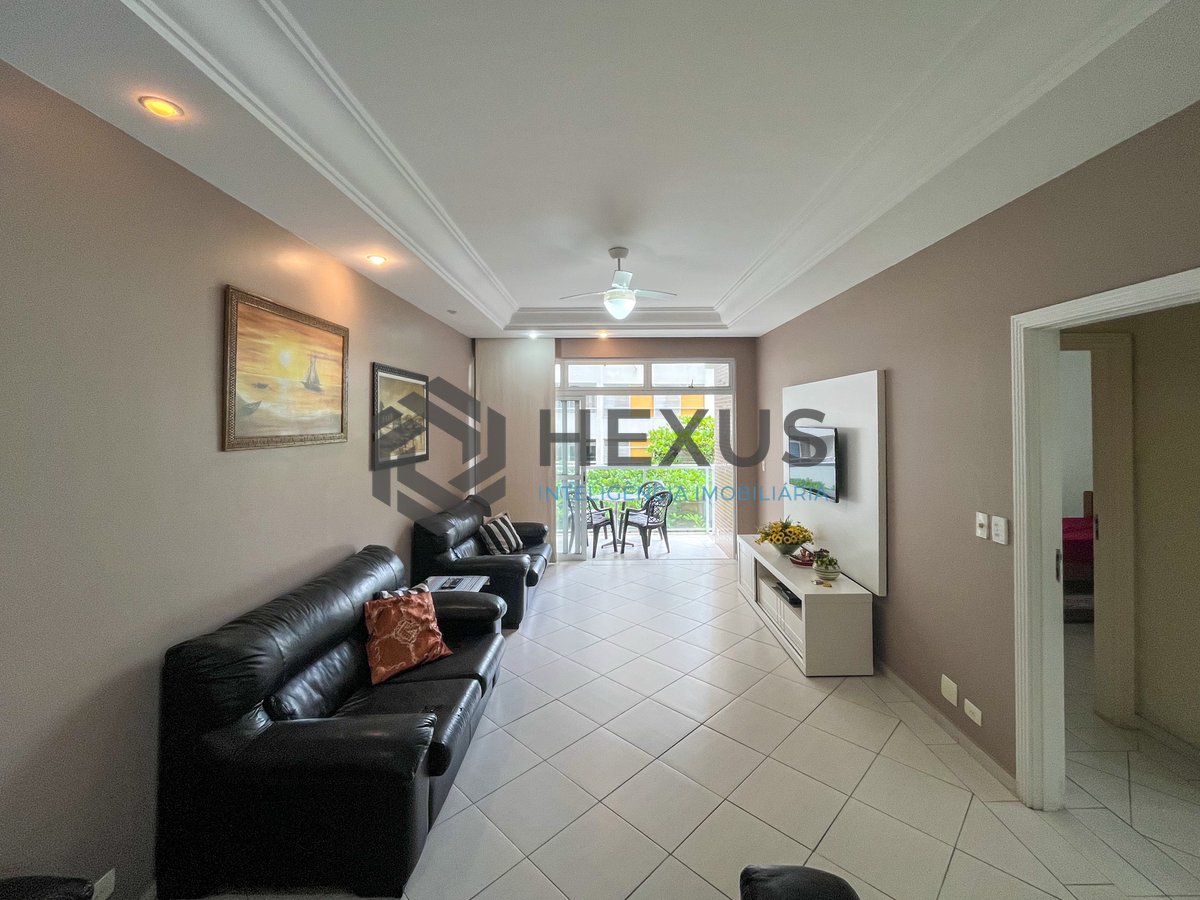 Foto 7 de Apartamento com varanda e vista mar na quadra mar da Praia das Pitangueiras, Guaruja