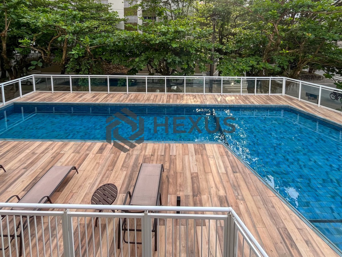 Foto 12 de Apartamento com varanda e lazer na Praia das Pitangueiras, Guaruja