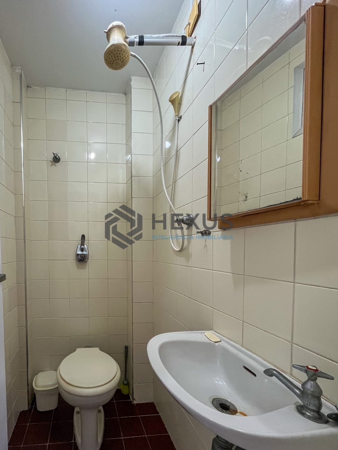 Foto 24 de Apartamento com varanda e lazer na Praia das Pitangueiras, Guaruja