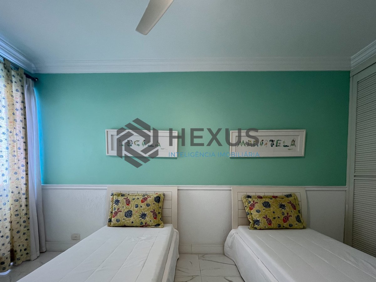 Foto 14 de Apartamento com varanda e lazer na Praia das Pitangueiras, Guaruja