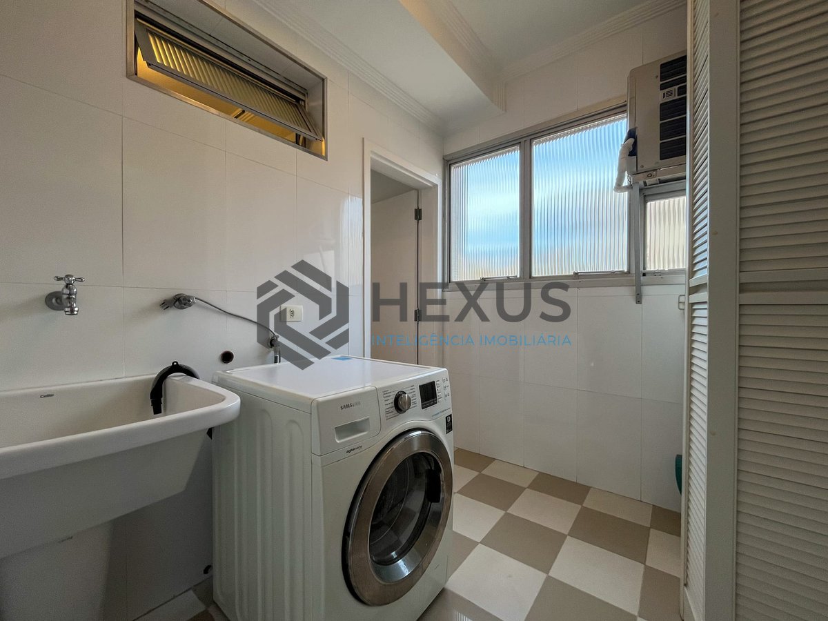 Foto 26 de Apartamento com varanda e lazer na Praia das Pitangueiras, Guaruja