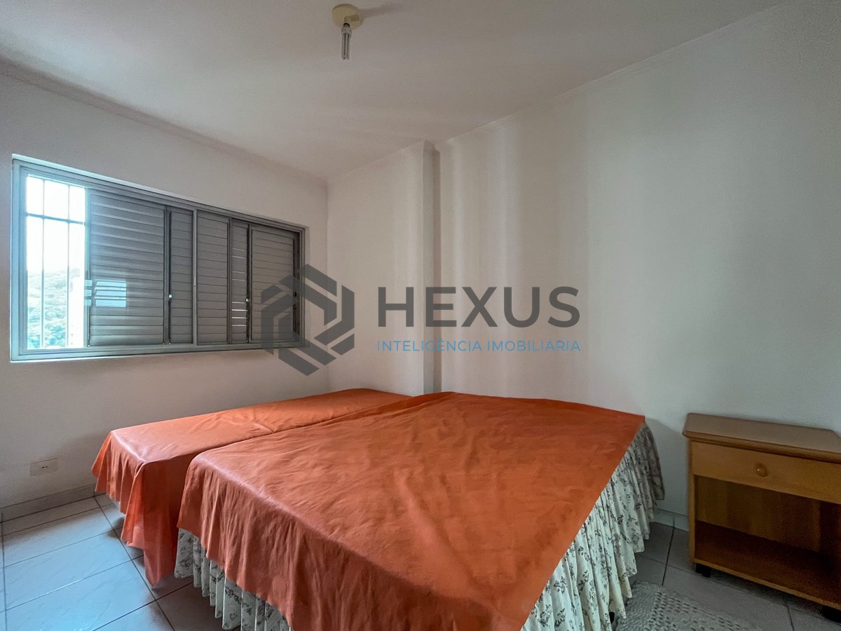 Foto 15 de Apartamento com varanda e vista mar na beira mar da Praia das Pitangueiras, Guaruja