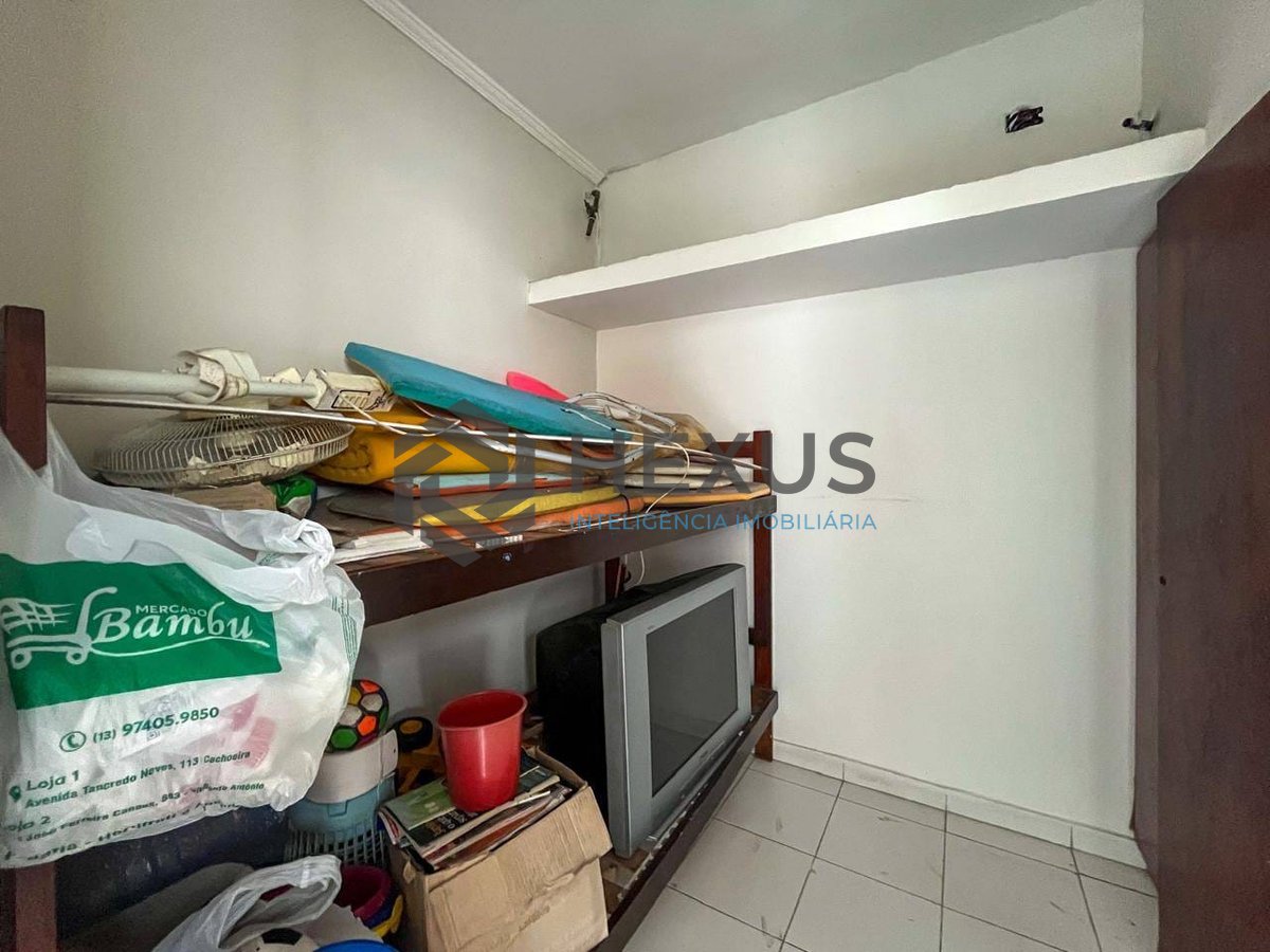 Foto 24 de Apartamento com varanda e vista mar na beira mar da Praia das Pitangueiras, Guaruja