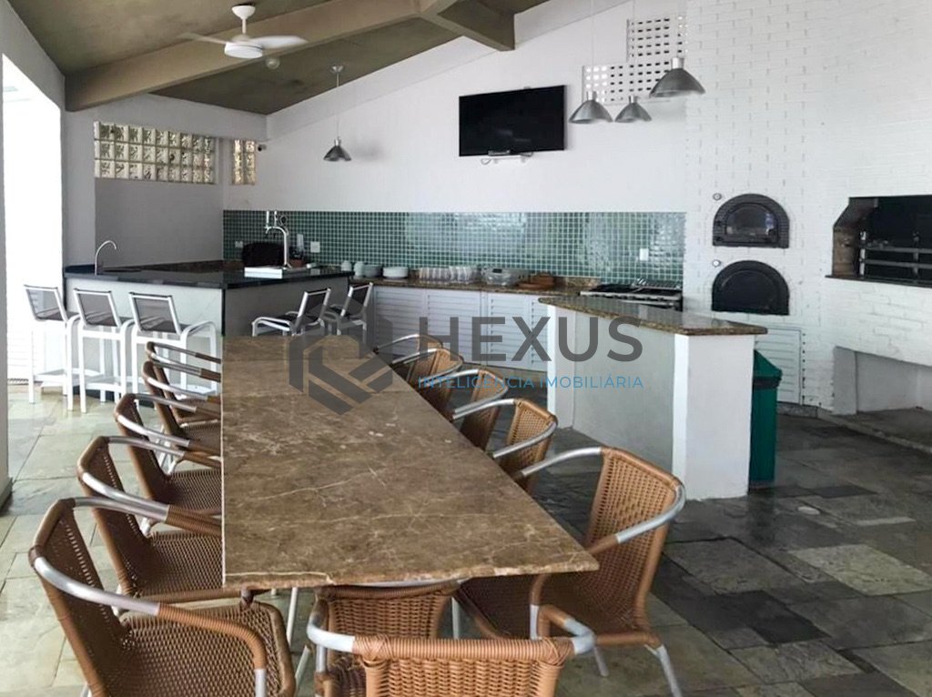 Foto 32 de Apartamento com varanda e lazer completo a duas quadras da Praia das Pitangueiras, Guaruja