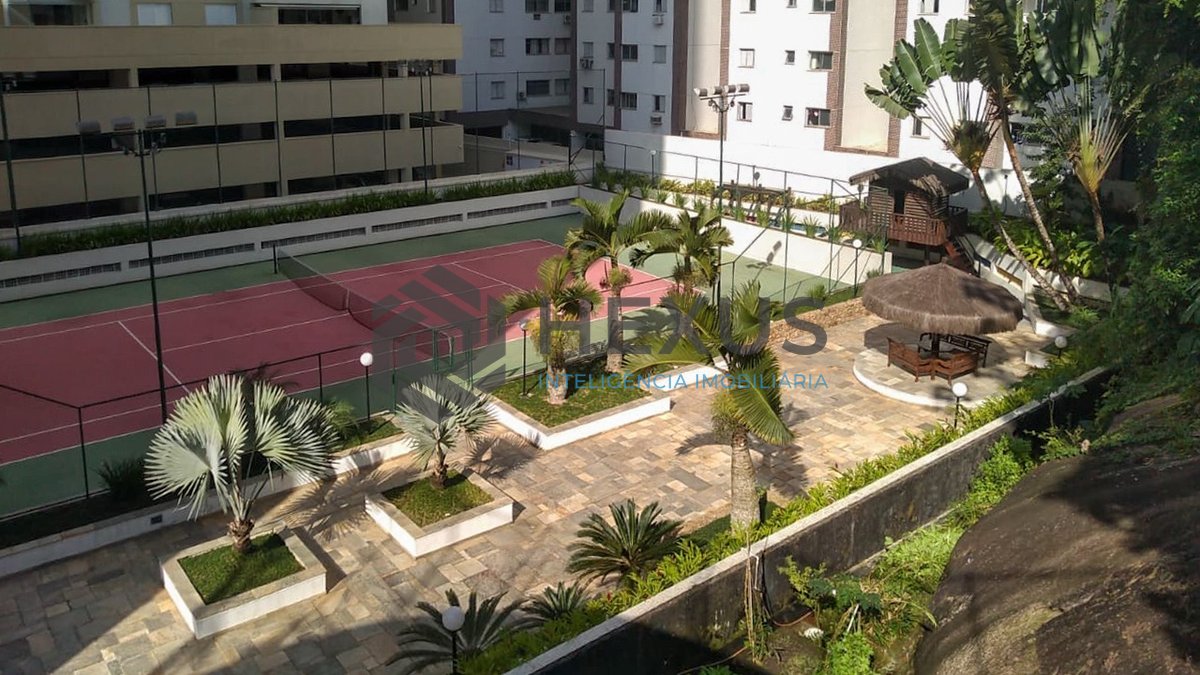 Foto 34 de Apartamento com varanda e lazer completo a duas quadras da Praia das Pitangueiras, Guaruja