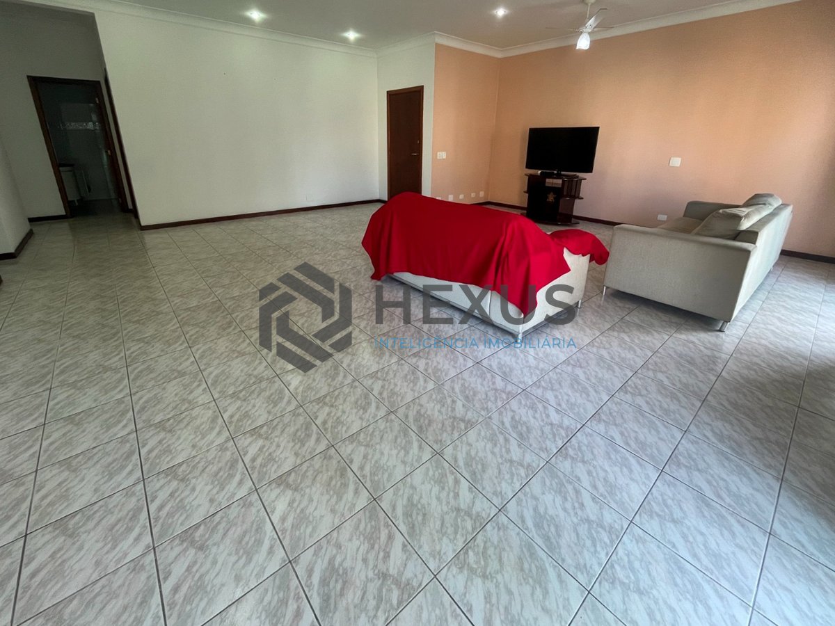 Foto 5 de Apartamento com varanda e lazer completo a duas quadras da Praia das Pitangueiras, Guaruja