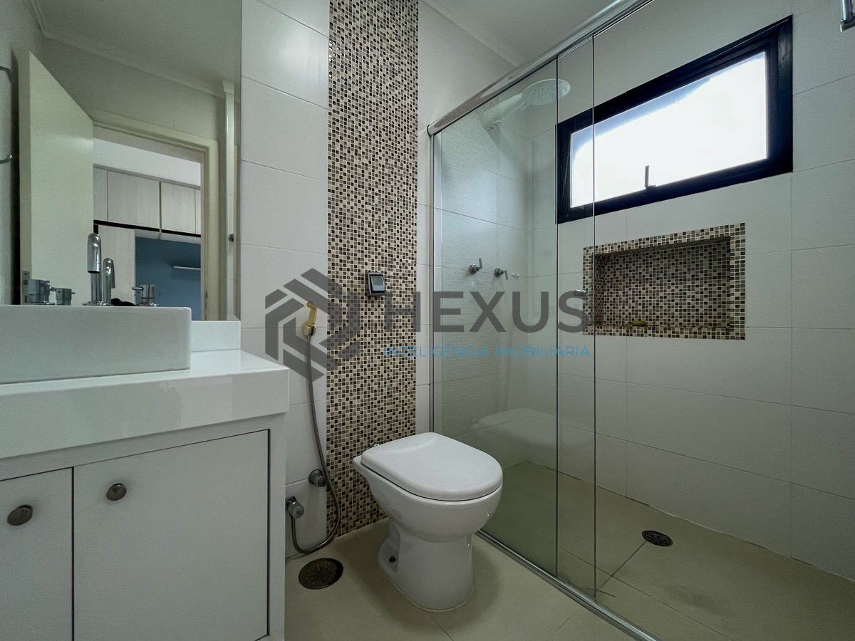 Foto 21 de Apartamento com lazer total, 2 quadras da praia à venda, Pitangueiras, Guarujá, SP