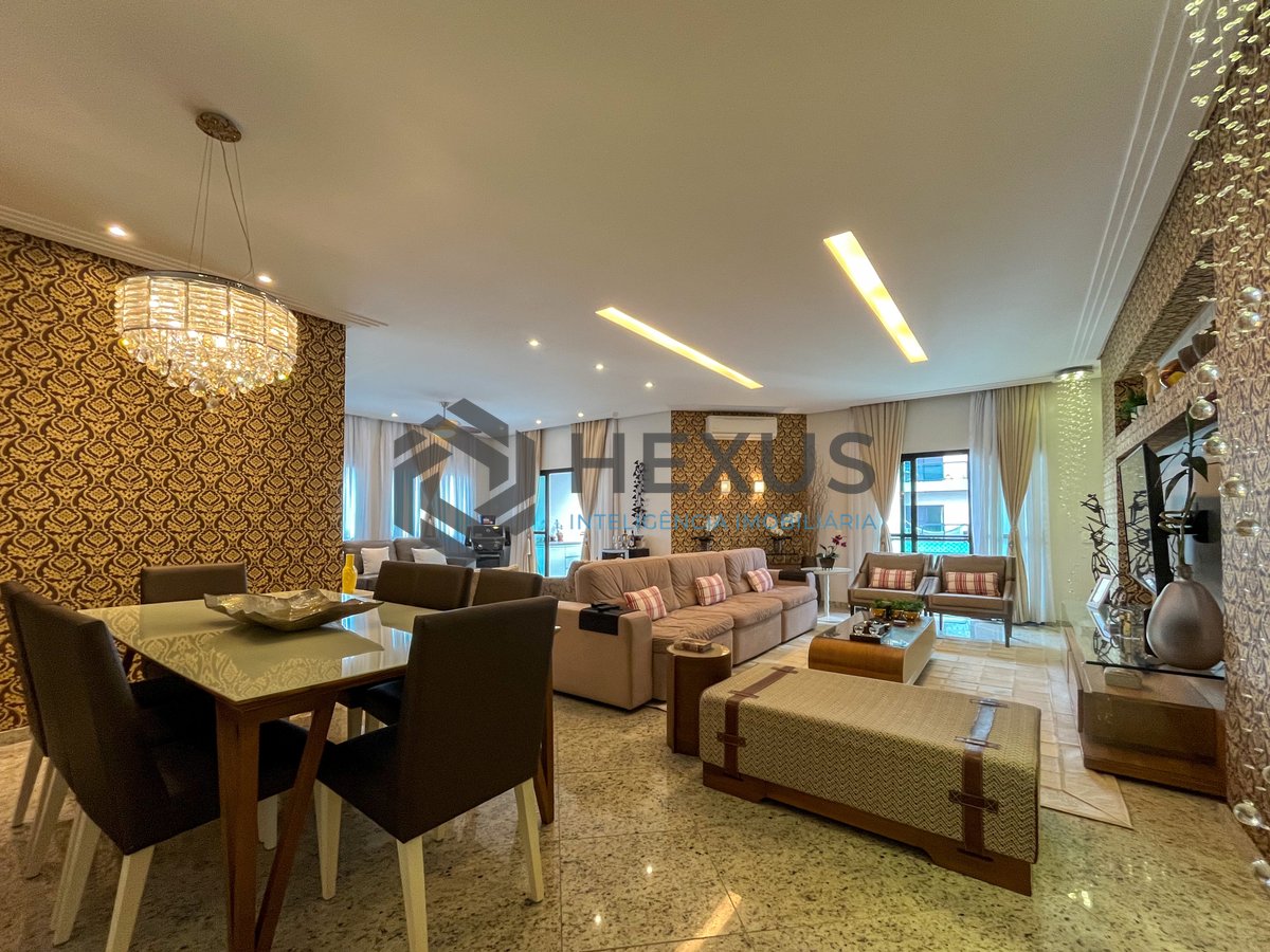 Foto 8 de Apartamento reformado com varanda e lazer completo a duas quadras da Praia das Pitangueiras, Guaruja